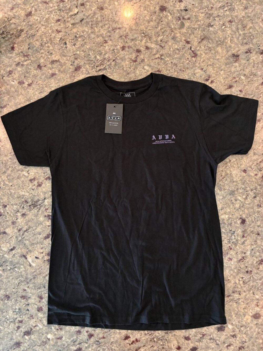 AVVA Men’s Black Graphic T-Shirt Medium NWT